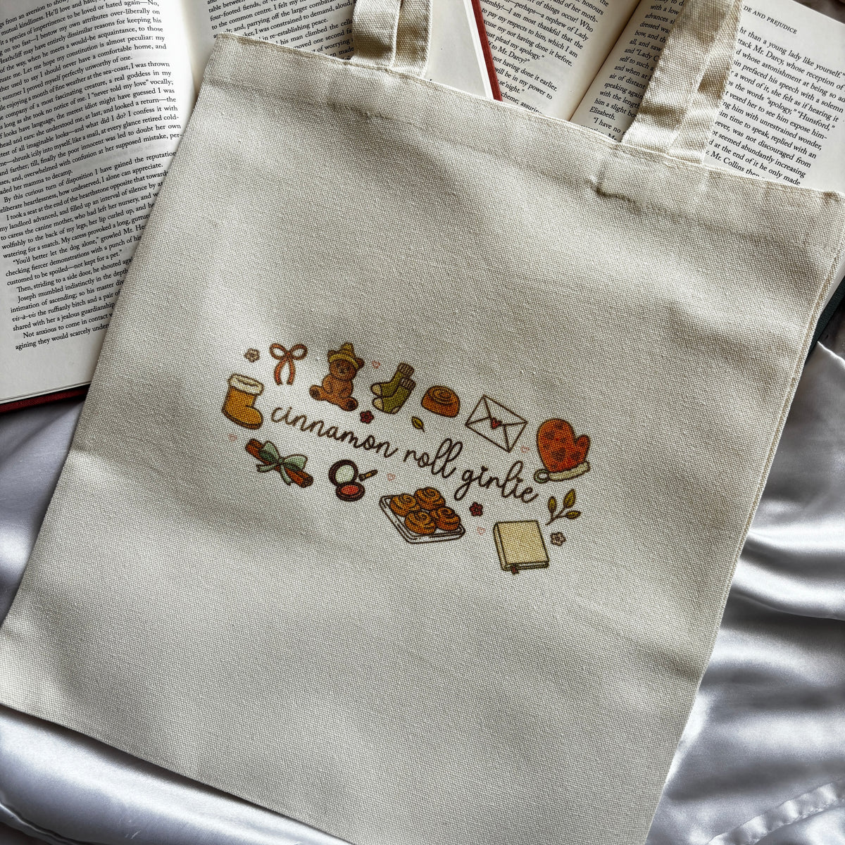 Cinnamon roll girlie tote bag