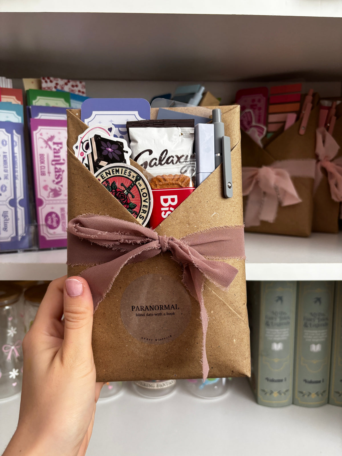 Paranormal blind date with a book